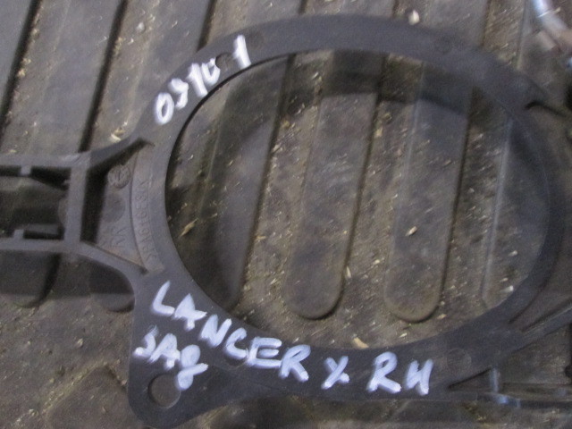 Кронштейн ручки Mitsubishi Lancer X 2007-н.в. на Mitsubishi Lancer X