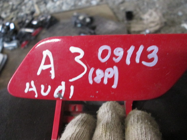 Крышка форсунки омывателя Audi A3 (8P) 2003-2005 на Audi A3 (8P)