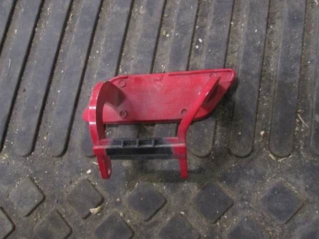 Крышка форсунки омывателя Audi A3 (8P) 2003-2005 на Audi A3 (8P)