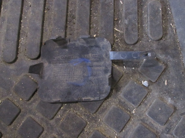 Заглушка буксировочного крюка Renault logan I 2004-2009 на Renault logan I