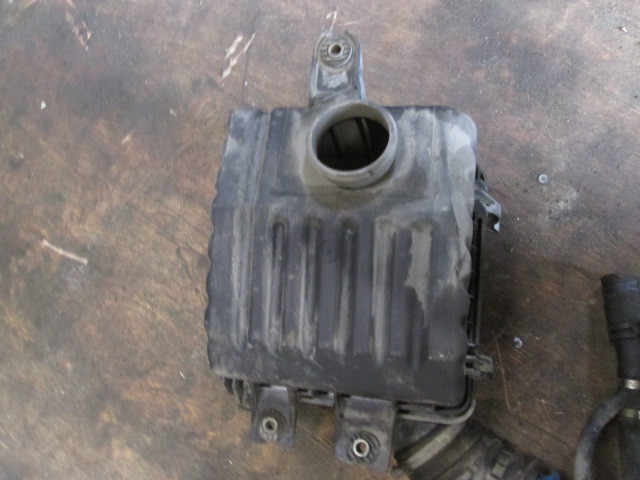 Корпус воздушного фильтра Chevrolet Lanos  2002-2009 на Chevrolet Lanos 