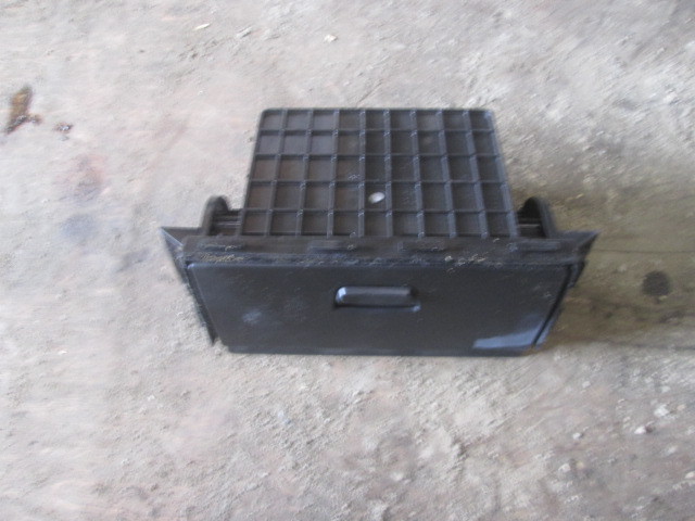 Бардачок Chevrolet Captiva  2011-2013 на Chevrolet Captiva 