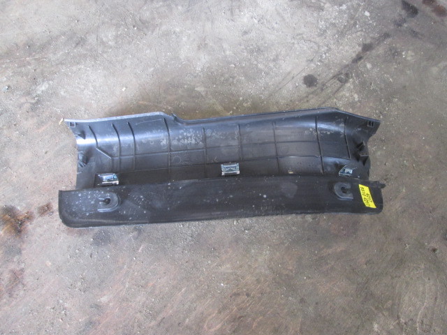 Накладка порога задняя правая (внутри) Chevrolet Captiva  2011-2013 на Chevrolet Captiva 