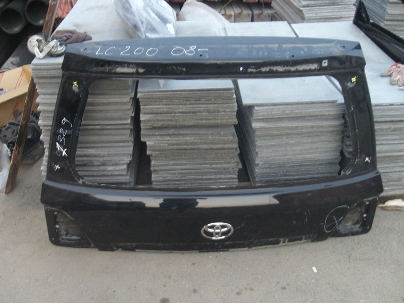 Дверь багажника Toyota Land Cruiser 200 2007-2012 на Toyota Land Cruiser 200