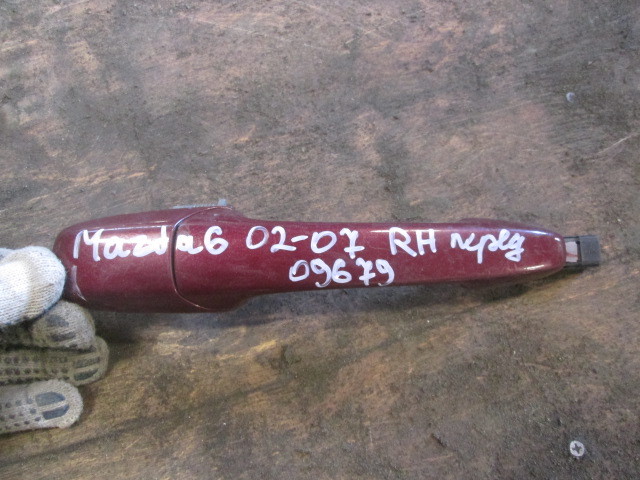 Ручка двери наружная правая Mazda 6(GG) 2002-2005 на Mazda 6(GG)