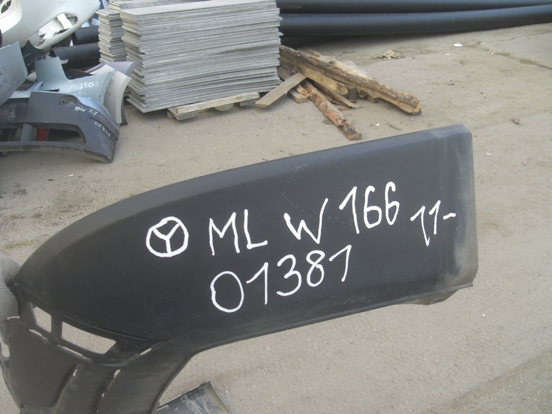 Накладка заднего бампера под номер Mercedes-Benz M-Class W166 2011-2015 на Mercedes-Benz M-Class W166