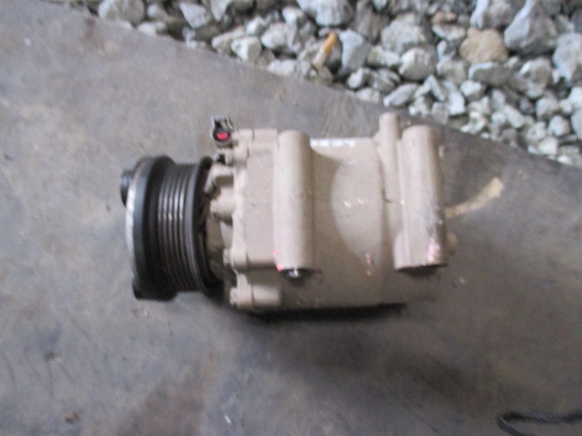 Компрессор системы кондиционирования Ford Fiesta V 2001-2009 на Ford Fiesta V