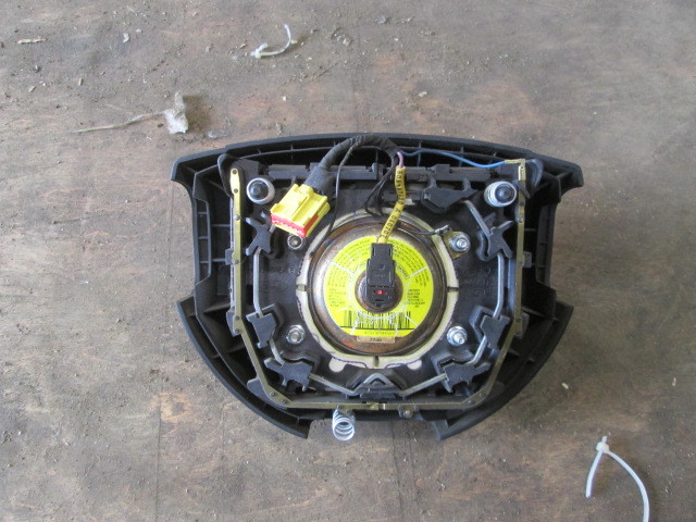 Подушка безопасности в рулевое колесо Ford Fiesta V 2001-2009 на Ford Fiesta V