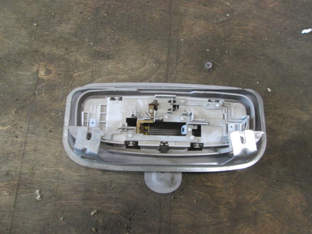 Плафон салонный Ford Fiesta V 2001-2009 на Ford Fiesta V