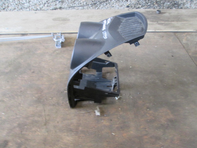 Центральная консоль с воздуховодом Ford Fiesta V 2001-2009 на Ford Fiesta V