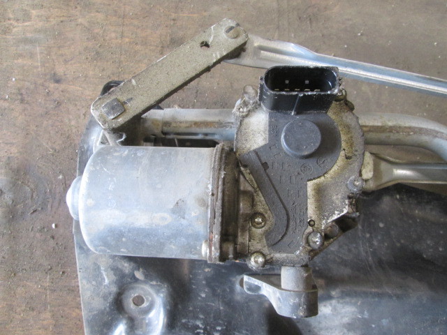 Трапеция стеклоочистителей Ford Fiesta V 2001-2009 на Ford Fiesta V