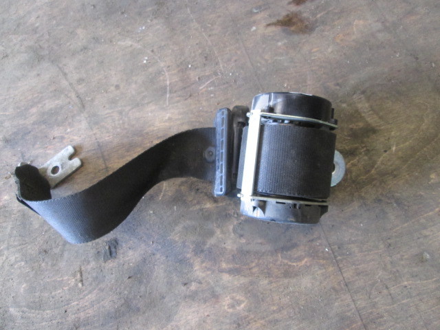 Ремень безопасности Ford Fiesta V 2001-2009 на Ford Fiesta V