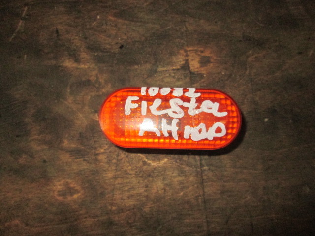 Повторитель на крыло Ford Fiesta V 2001-2009 на Ford Fiesta V
