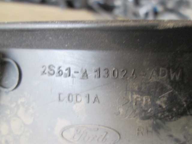 Обшивка багажника Ford Fiesta V 2001-2009 на Ford Fiesta V