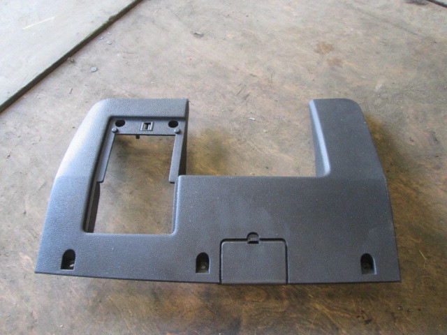 Накладка на торпедо Ford Fiesta V 2001-2009 5S61A043K93 на Ford Fiesta V