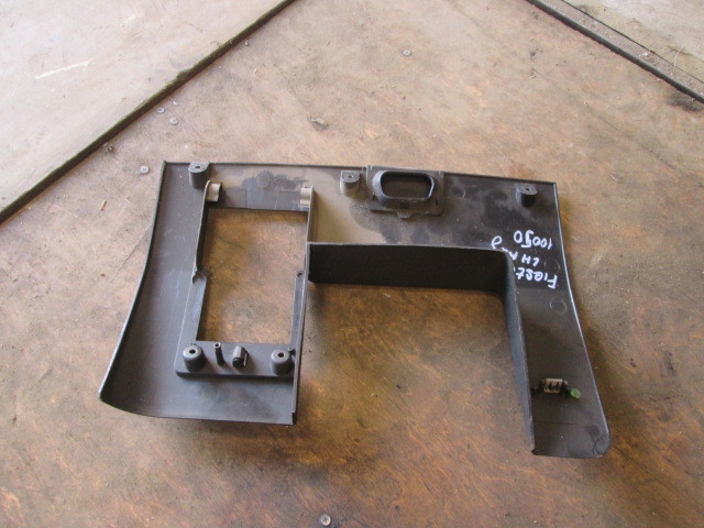 Накладка на торпедо Ford Fiesta V 2001-2009 5S61A043K93 на Ford Fiesta V
