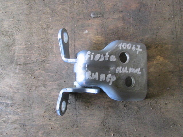 Петля двери Ford Fiesta V 2001-2009 на Ford Fiesta V