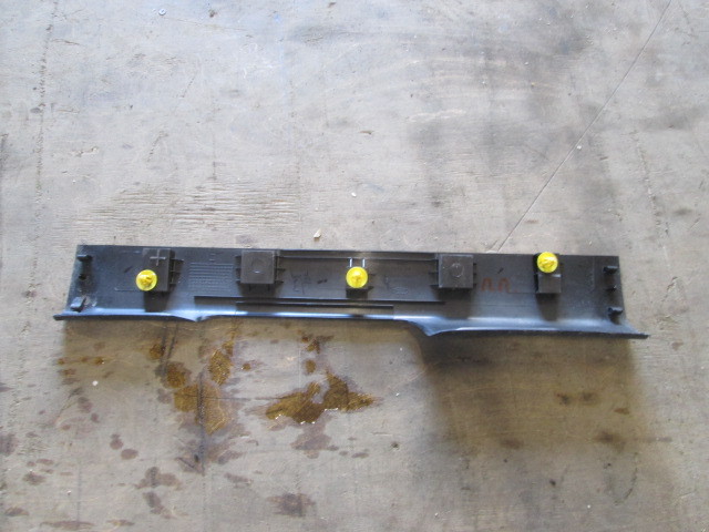 Накладка порога (внутренняя) Ford Mondeo 4 2007-2010 6M21-U13200-AEW на Ford Mondeo 4