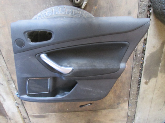 Обшивка двери задней правой Ford Mondeo 4 2007-2010 на Ford Mondeo 4