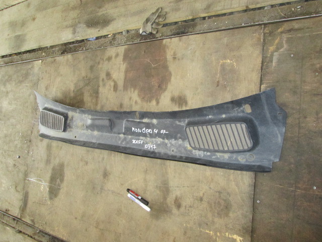 Решетка стеклооч. (планка под лобовое стекло) Ford Mondeo 4 2007-2010 на Ford Mondeo 4