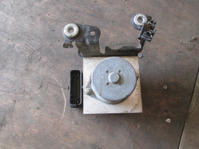 Блок ABS (насос) Ford Mondeo 4 2007-2010 на Ford Mondeo 4