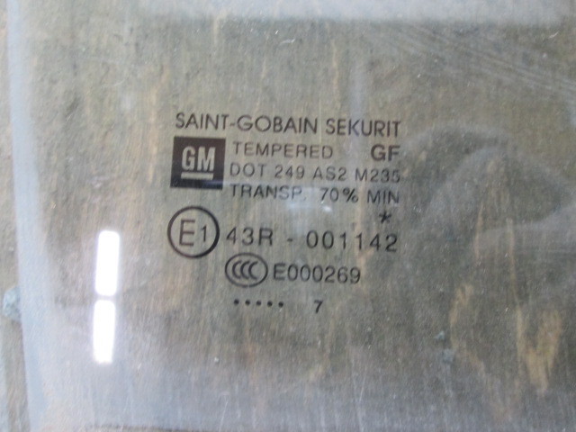 Стекло двери задней правой на Opel Corsa IV (D) 2006-2010 на Opel Corsa D 