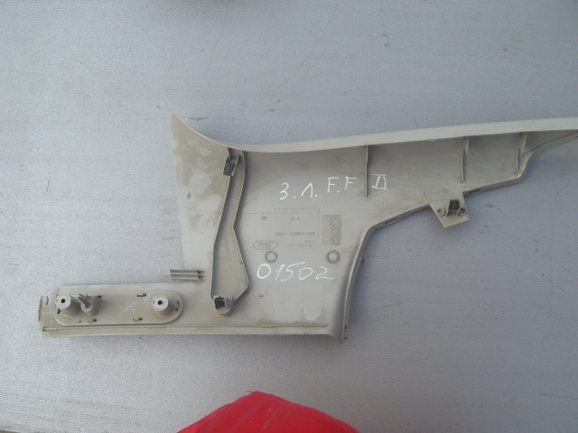 Обшивка стойки Ford Focus 2 2005-2008 на Ford Focus 2