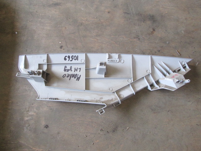 Обшивка стойки задняя левая Ford Mondeo 4 2007-2010 7S71F280C47AFW на Ford Mondeo 4