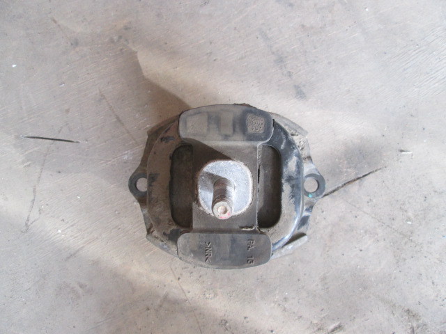Кронштейн двигателя BMW X5 E70 2006-2010 на BMW X5 E70
