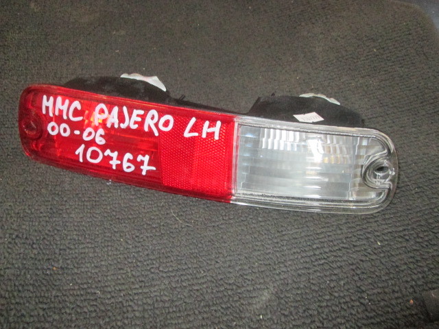 Фонарь задний в бампер левый Mitsubishi Pajero 3 2000-2006 на Mitsubishi Pajero 3