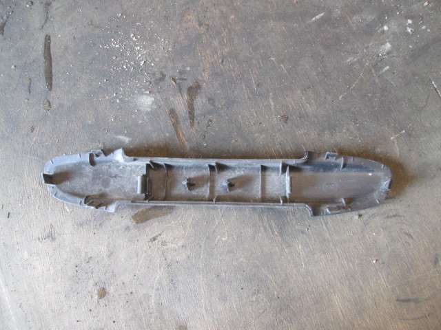 Кнопка открывания лючка бензобака Ford Focus 3 2011-2015 на Ford Focus 3