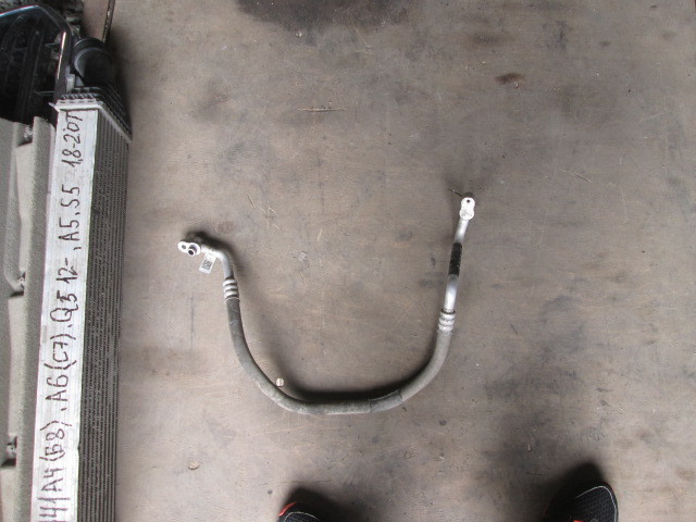 Трубка кондиционера Audi A4 (B8) 2007-2011 на Audi A4 (B8)
