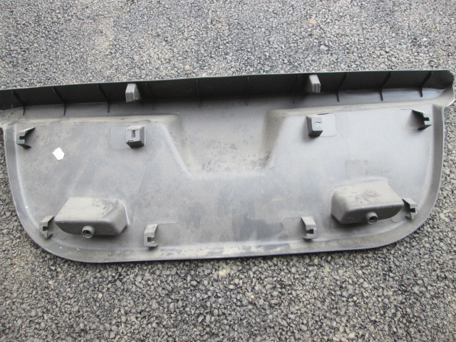 Обшивка двери багажника на Opel Corsa IV (D) 2006-2010 на Opel Corsa D 