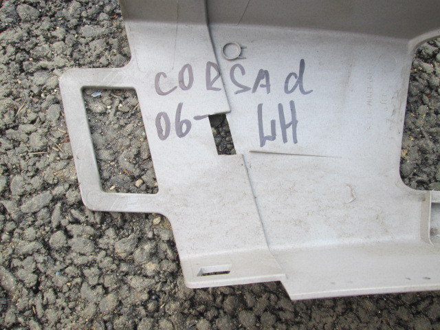 Обшивка стойки Opel Corsa D  2010-2014 на Opel Corsa D 