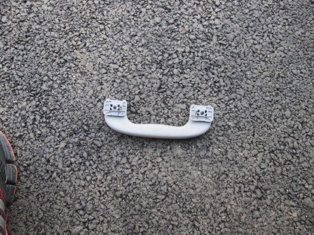 Ручка внутренняя потолочная Opel Corsa D  2010-2014 на Opel Corsa D 