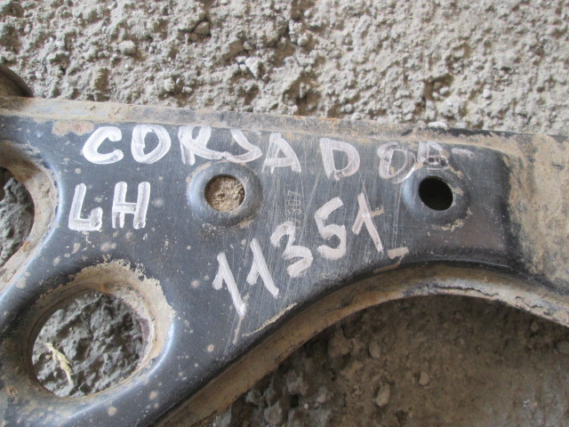 Рычаг передний средний левый Opel Corsa D  2010-2014 на Opel Corsa D 