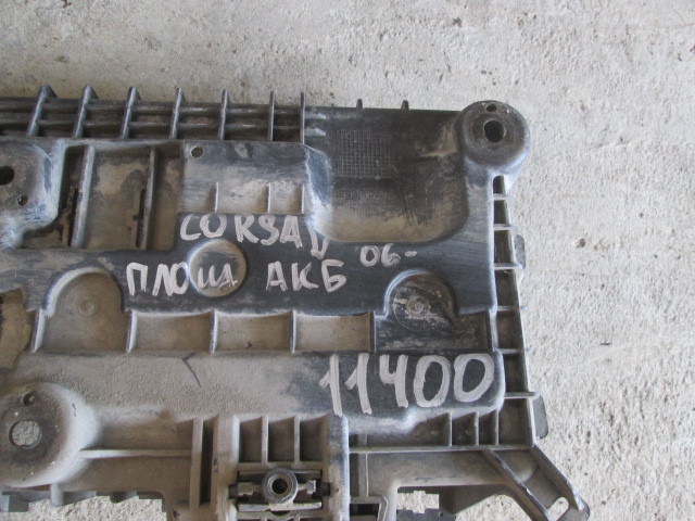 Крепление АКБ (корпус подставка) Opel Corsa D  2010-2014 на Opel Corsa D 