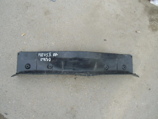 Обшивка багажника Ford Focus 2 2005-2008 на Ford Focus 2