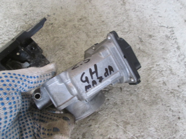 Заслонка дроссельная электрическая Mazda 6 (GH) 2007-2010 на Mazda 6 (GH)