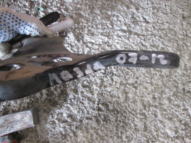 Кронштейн передней балки Mazda 6 (GH) 2007-2010 на Mazda 6 (GH)