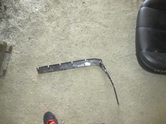 Накладка (кузов внутри) Mazda 6 (GH) 2007-2010 GS1D55256 на Mazda 6 (GH)