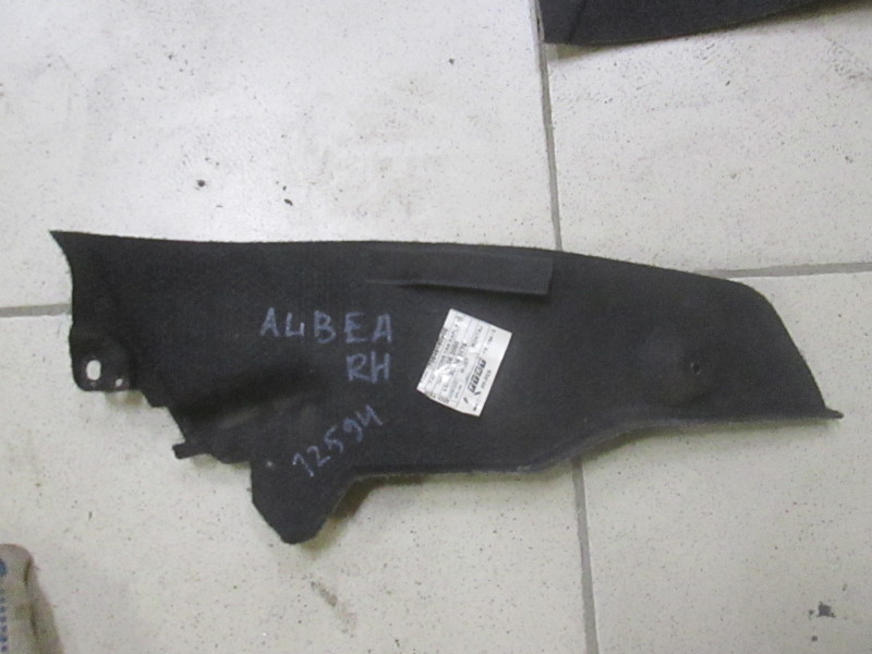Покрытие напольное (ковролин) Fiat AlbeaРестайлинг 2004-2012 правый на Fiat AlbeaРестайлинг