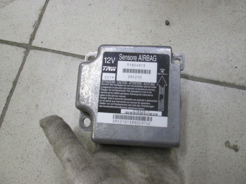 Блок управления AIR BAG Fiat AlbeaРестайлинг 2004-2012    51824913 на Fiat AlbeaРестайлинг
