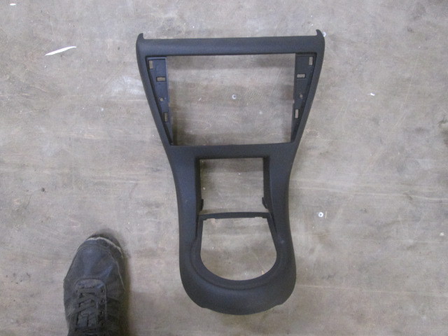 Накладка на центральную консоль Citroen C4 I 2004-2014 9646338577 на Citroen C4 I