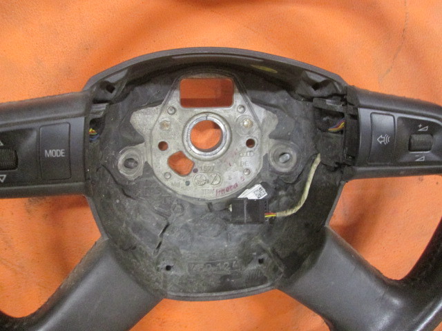 Рулевое колесо для AIR BAG (без AIR BAG) Audi A4 (B8) 2007-2011 на Audi A4 (B8)