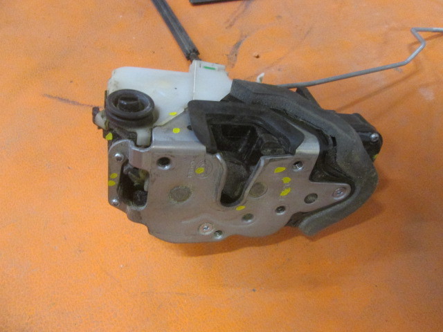 Замок двери задней правой Chevrolet Cruze 2009-2013 на Chevrolet Cruze
