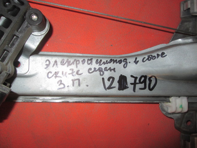Стеклоподъемник электр. задний левый Chevrolet Cruze 2009-2013 на Chevrolet Cruze