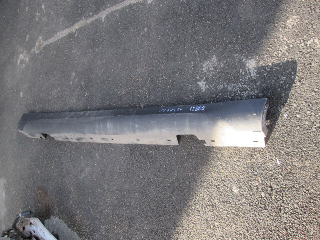 Накладка на порог (наружная) BMW X1 (E84) 2009-2012 на BMW X1 (E84)