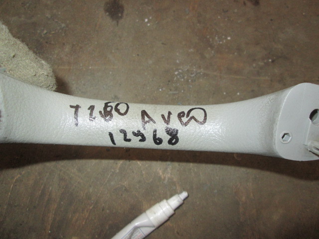 Ручка внутренняя потолочная Chevrolet Aveo T250 2006-2012 на Chevrolet Aveo T250