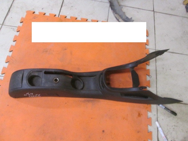 Консоль центральная на Citroen C4 I 2004-2014 на Citroen C4 I
